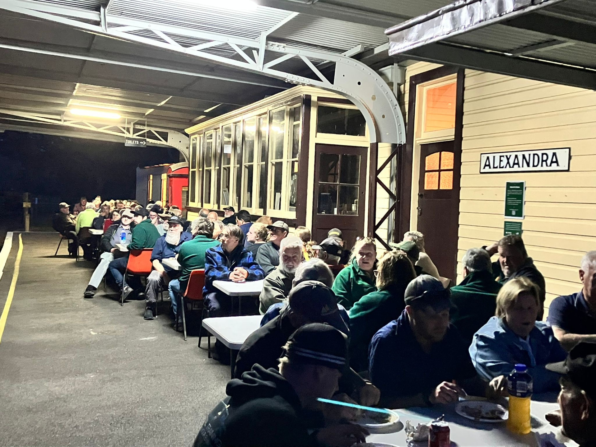 Exhibitor dinner on the station platform